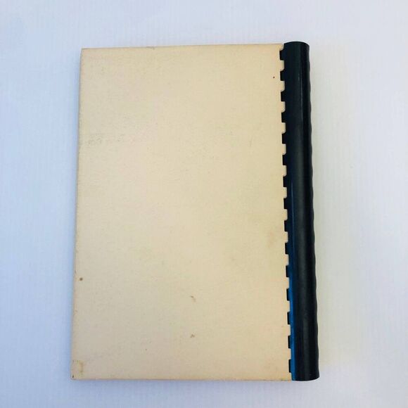 Vintage Cookbook "The Cottage Kitchen Cookbook Heritage Assn" Texas 1981 VTG - Picture 3 of 4